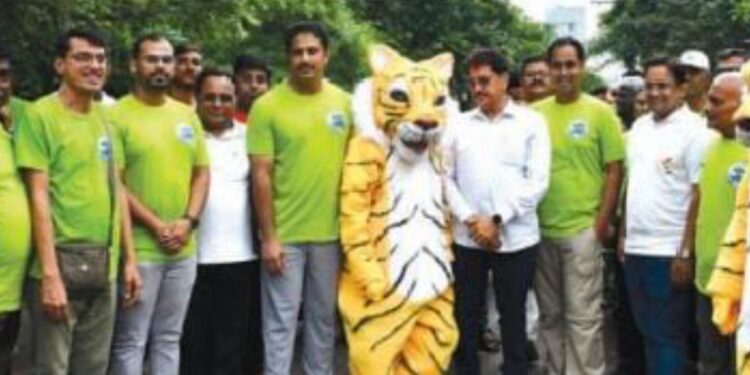 वनांचे जंगलात रूपांतर झाले तर वाघांचा अधिवास वाढेल – जिल्हाधिकारी