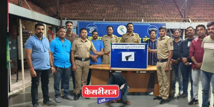 बसस्थानक आवारातून गावठी पिस्तूलासह तरुणाला अटक