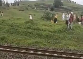 ट्रेनची साखळी ओढून भुसावळ-नंदुरबार पॅसेंजरवर दगडफेक