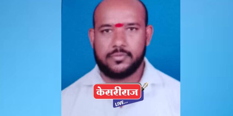 शेतकऱ्याची शेतातच विषारी औषध घेऊन आत्महत्या