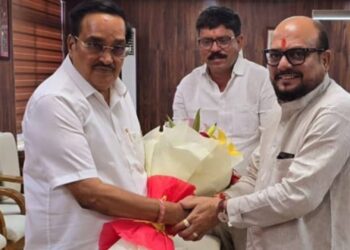 जिल्ह्यातील पाडळसे धरण, बलून बंधाऱ्याबाबत पालकमंत्र्यांची जलशक्ती मंत्र्यांकडे मागणी