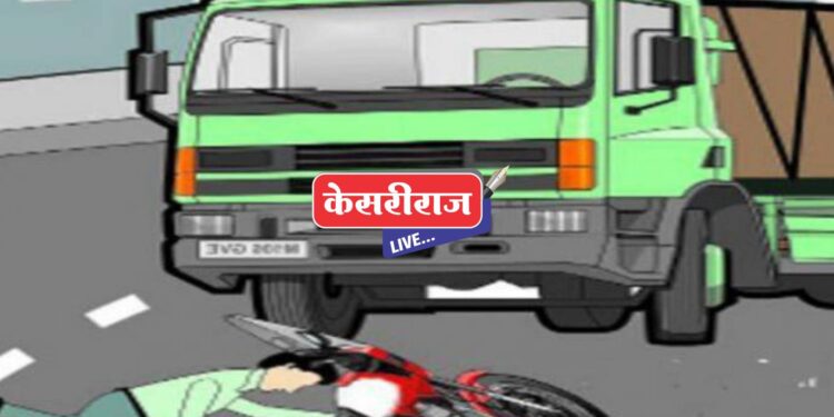 राष्ट्रीय महामार्गावर भरधाव डंपरने दिली दुचाकीला धडक : चालक गंभीर जखमी