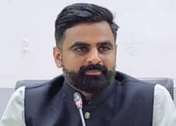 योजनेसाठी लाडक्या बहिणींची आता घरीच होणार नोंदणी