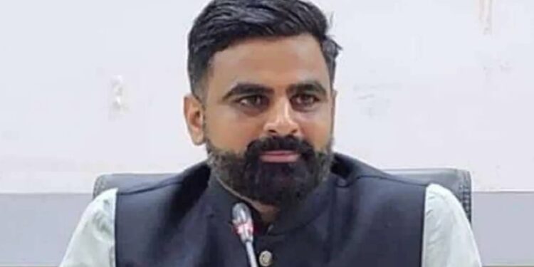 योजनेसाठी लाडक्या बहिणींची आता घरीच होणार नोंदणी