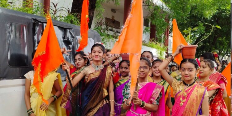 अनुभूती इंग्लिश मीडियम स्कूलमध्ये आषाढी एकादशी उत्साहात