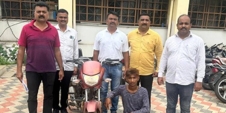 नाशिक शहरात चोरली दुचाकी : जळगावच्या तरुणाला अटक
