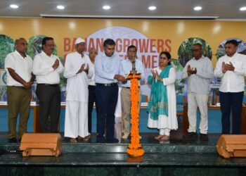 केळी निर्यातीसाठी जळगावात बनाना क्लस्टरचे प्रयत्न करु – अभिषेक देव