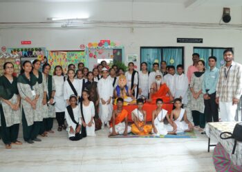 गोदावरी इंग्लिश मीडियम सीबीएसई शाळेत गुरुपौर्णिमेचा कार्यक्रम उत्साहात साजरा