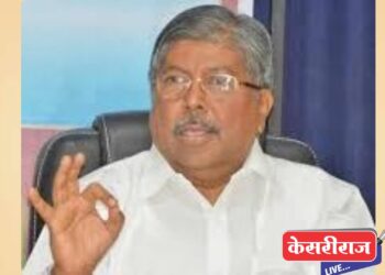 आर्थिक दुर्बल विद्यार्थिनींकडून शैक्षणिक शुल्क आकारल्यास संस्थांवर कारवाई