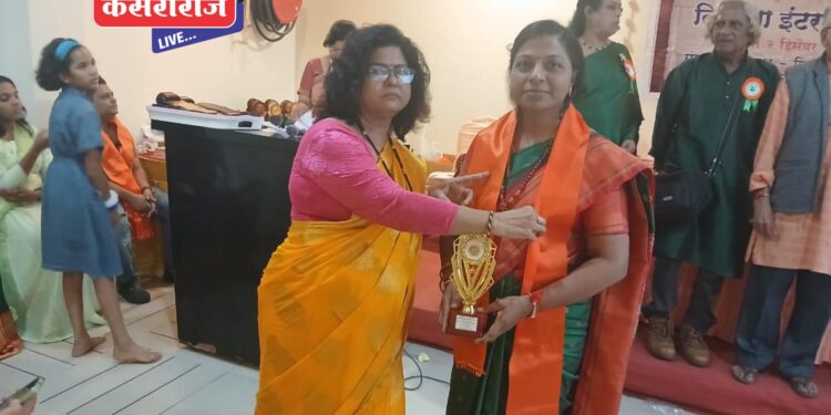 तितिक्षा आंतरराष्ट्रीय संमेलनात जळगावच्या माधुरी कुलकर्णी भट यांना तीन पारितोषिक