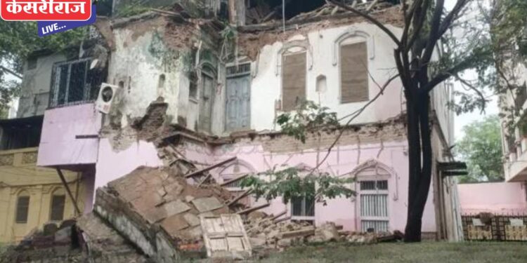 माजी विधानसभाध्यक्ष अरुणभाई गुजराथी यांचे जुने घर पावसाने कोसळले  