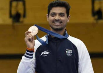 रेल्वेच्या तिकीट कलेक्टरने पटकावले ऑलिम्पिकमध्ये कांस्य पदक, कोल्हापूरमध्ये जल्लोष