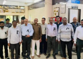 जुन्या पेन्शनच्या मागणीसाठी काळ्या फिती लावून कामकाज, ९ ऑगस्टला धरणे आंदोलन