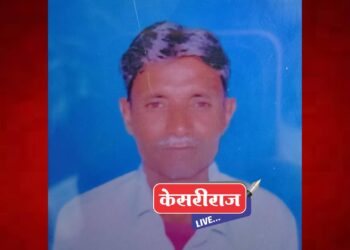 बँडच्या वाहनाने दिलेल्या जबर धडकेत दुचाकीवरील प्रौढाचा मृत्यू, २ जखमी