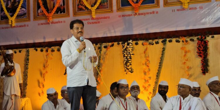 संतांच्या आशीर्वाद प्रेरणा देतात – आ. राजूमामा भोळे