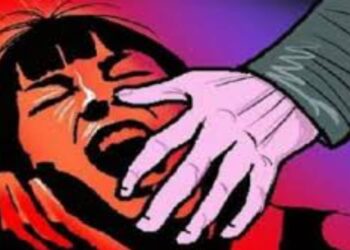 मूकबधिर अल्पवयीन मुलीवर वृद्धाचा अत्याचार