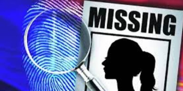 पतीची चापट, पत्नीने सोडले घर..!