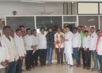 पारोळा कृषी उत्पन्न बाजार समितीच्या उपसभापतीपदी रविंद्र पाटील यांची निवड