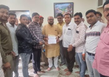 धरणगावातील समस्त कुणबी पाटील समाज पंच मंडळाने घेतली पालकमंत्र्यांची सदिच्छा भेट !