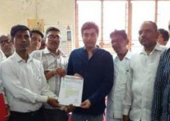 आ. भोळेंनी पीठ गिरणी चालकांच्या प्रश्नांना फोडली वाचा