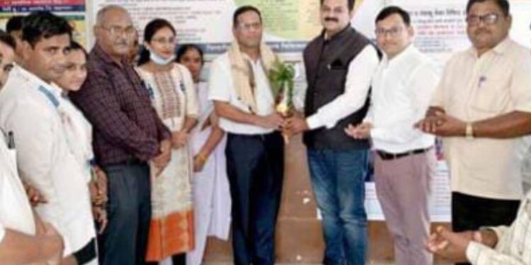 नेरी येथे पुरुष नसबंदी शस्त्रक्रिया शिबिराला प्रतिसाद