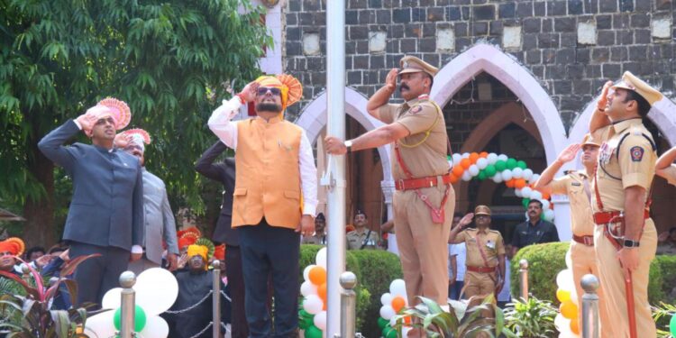 भारताचा 78 वा स्वातंत्र्य दिन उत्साहात साजरा