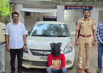 जळगावात कार लांबवणाऱ्या चोरट्याला धुळ्यात अटक
