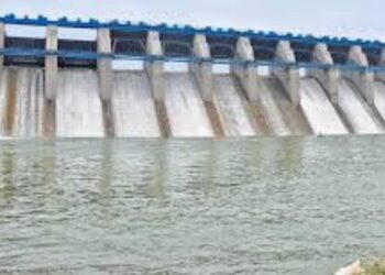 अक्कलपाडा धरणात पाण्याची मोठी आवक : पांझरा नदीकाठच्या गावांना सतर्कतेचा इशारा