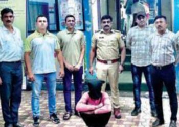 हद्दपार आरोपीची तलवारीच्या धाकावर दहशत