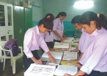 डॉ. वर्षा पाटील वुमन्स कॉलेज ऑफ होम सायन्स महाविद्यालयात ग्रंथ प्रर्दशनी