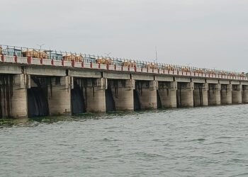 गिरणा धरण भरले ५० %, पाण्याची आवक वाढल्याने दिलासा