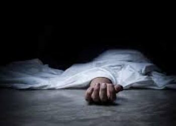 अनोळखी पुरुषाचा मृतदेह नाल्यातील पाण्यात आढळला