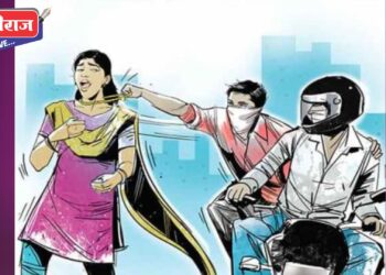 दुचाकीवरील गळ्यातील सोन्याची पोत दोघांनी धुमस्टाईल लांबविली