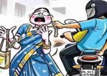 फळविक्रेत्या महिलेची सोन्याची पोत लांबविली