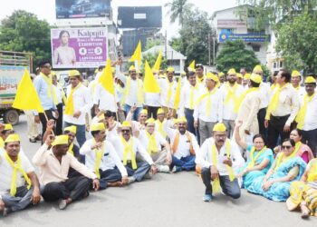 संवैधानिक हक्कासाठी सकल धनगर समाजातर्फे रास्ता रोको आंदोलन