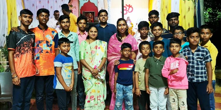 गणेशोत्सवात डॉ केतकी पाटलांकडून दिला जातोय सामाजिक संदेश