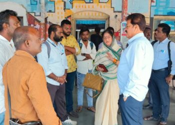 अचानक रद्द झाल्या रेल्वेगाड्या, खा. वाघ, आ.भोळे यांच्या प्रयत्नांनी मिळाली “एक्स्प्रेस” !