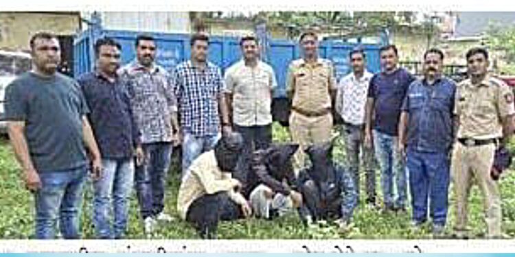 ट्रॅक्टर ट्रॉली चोरणारी टोळी गजाआड, पावणे पाच लाखांचा मुद्देमाल जप्त