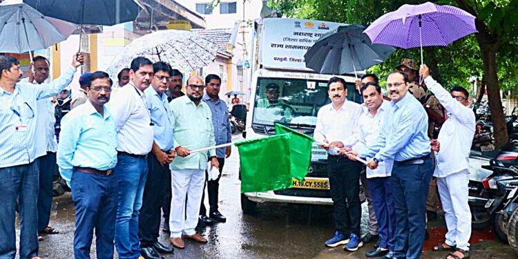 सामाजिक न्याय विभागाच्या योजनांचा एलईडी चित्ररथातून जिल्ह्यात जागर