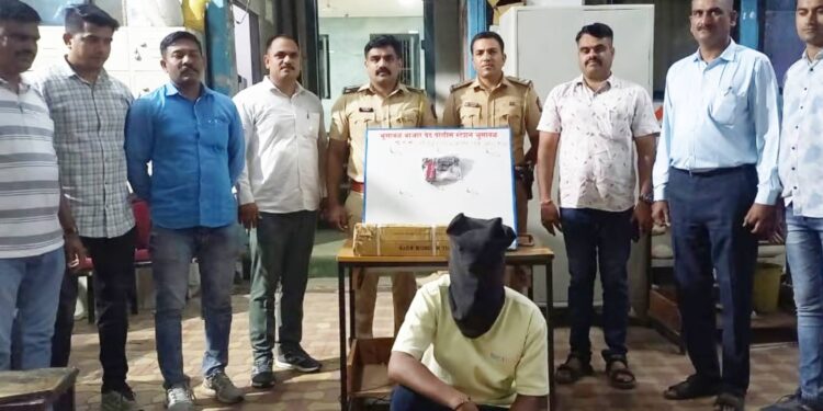 गावठी कट्टा, दोन जिवंत काडतूससह संशयित अटकेत