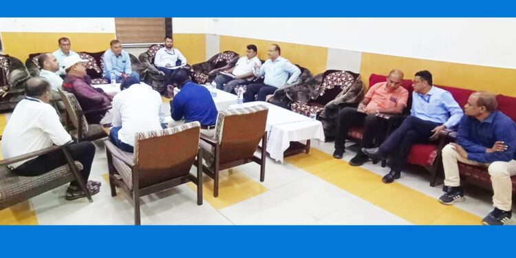 नोव्हेंबरच्या मध्यापासून कांद्याच्या लोडिंगला प्रारंभ करण्याचे व्यापाऱ्यांचे आश्वासन