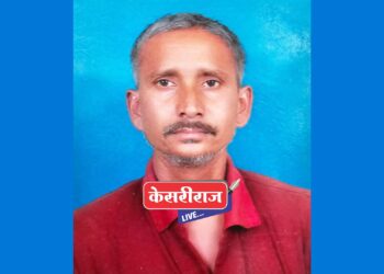 प्रौढाचा खिडकीला दोर बांधून गळफास