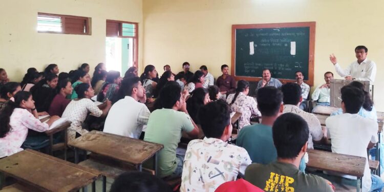 उद्योजकतेमुळे भारतीय अर्थव्यवस्थेचा विकास होईल – प्रा डॉ. आर. डी. वाघ