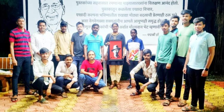 शहिद भगतसिंग यांच्या जयंतीनिमित्त जळगावला चौकात उपक्रम