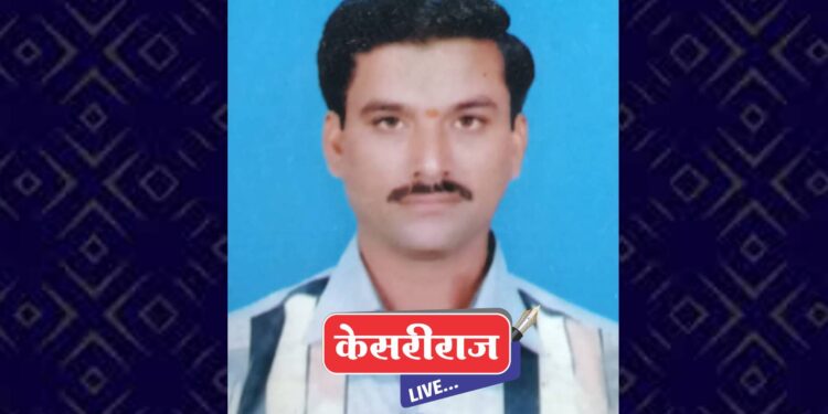 घरातील वरच्या खोलीत जाऊन तरुणाची गळफास घेऊन आत्महत्या, कुटुंबीयांचा आक्रोश