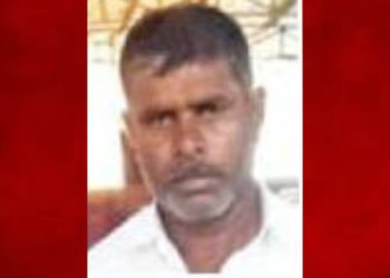 तरुण शेतकऱ्याचा झाडावरून पडून मृत्यू