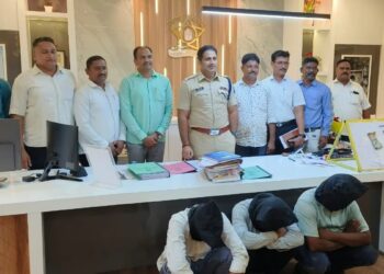 पैशांची बॅग पळवणाऱ्या संशयितांचा यशस्वी पाठलाग, तिघे मुद्देमालासह अटकेत