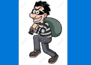 खिडकीतून शिरत दुचाकी शोरूममधून २५ हजार लांबवले