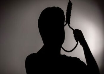 हॉटेलच्या खोलीत भोपाळ येथील व्यावसायिक तरुणाची आत्महत्या