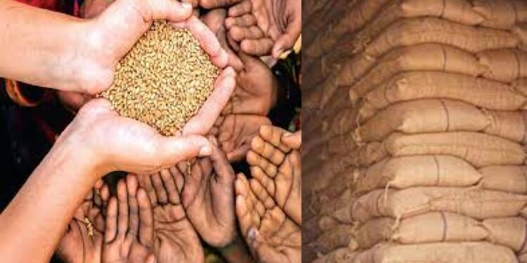 शासकीय सेवेत असताना घेतला रेशनच्या धान्याचा लाभ : १ लाख ३४ हजार ४८७ रुपयांचा भरणा करण्याचे आदेश